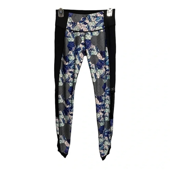 CALIA by Carrie Underwood Size Small Essential Geo Printed Tulip Hem Legging - Picture 1 of 12